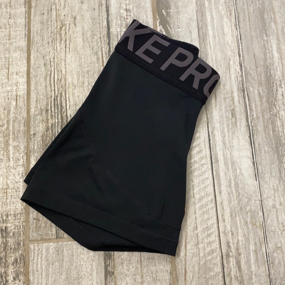 Nike Pro shorts size S